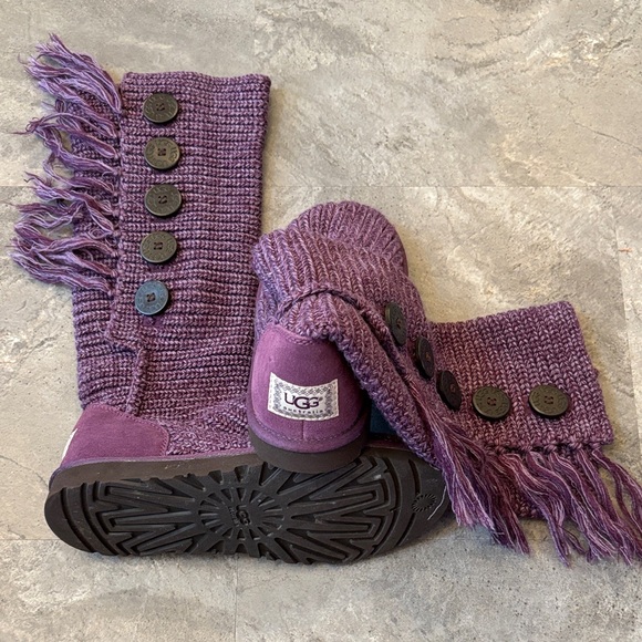 UGG Shoes - UGG Women Purple Knit Button Up Boots with Fringe, Calf Height, Holiday, Size 9